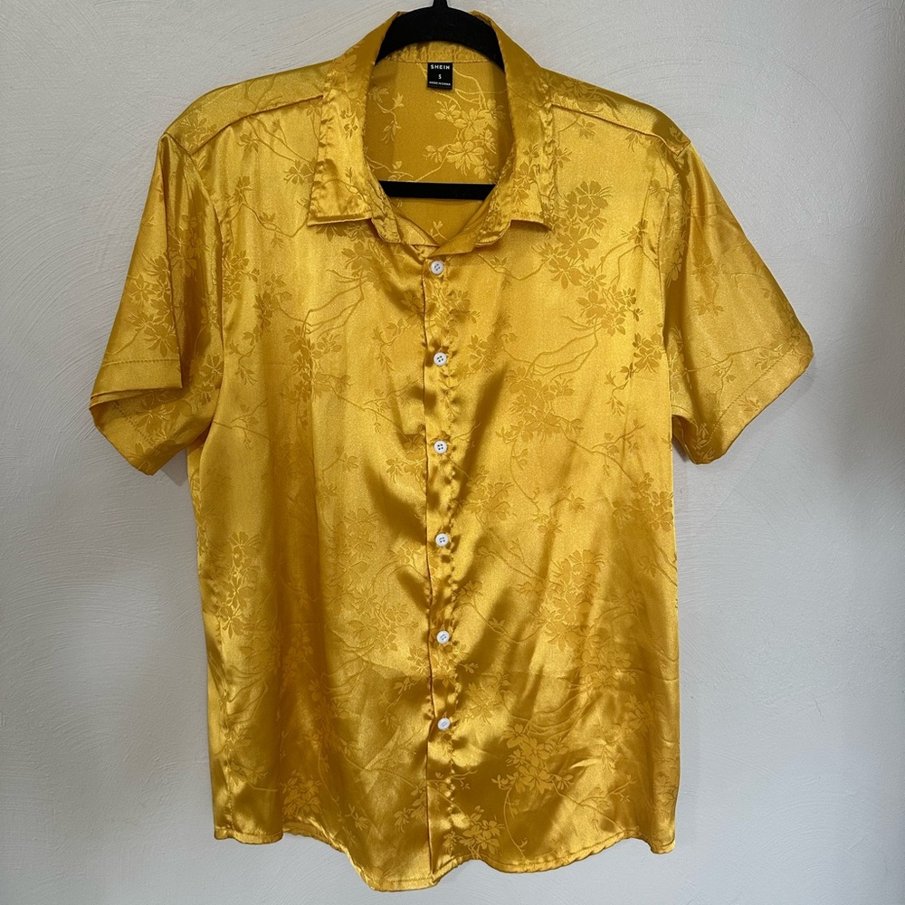 SHEIN Golden Satin Floral Jacquard Short-Sleeve Shirt